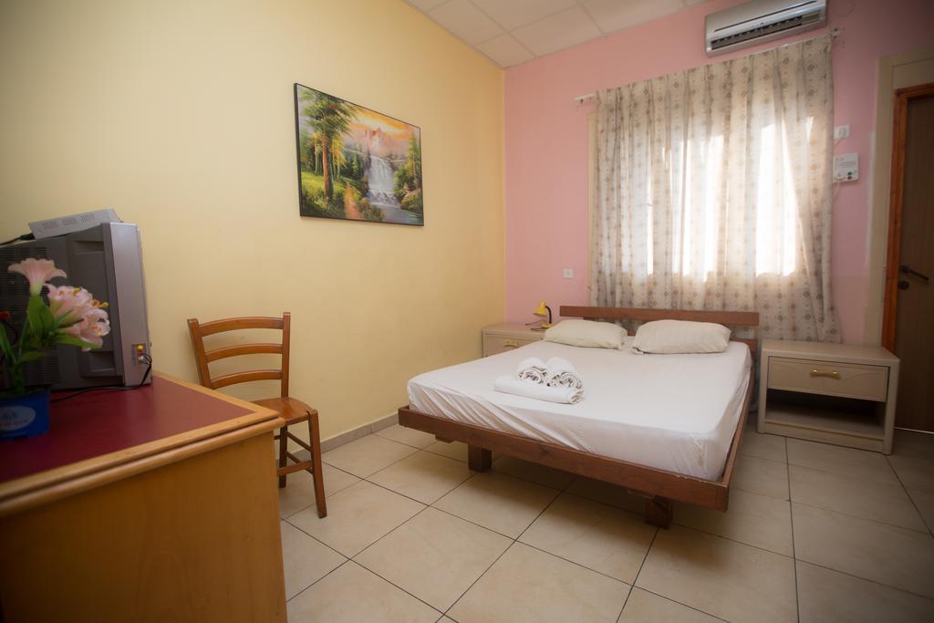 Sky Hostel Tel Aviv Eksteriør billede