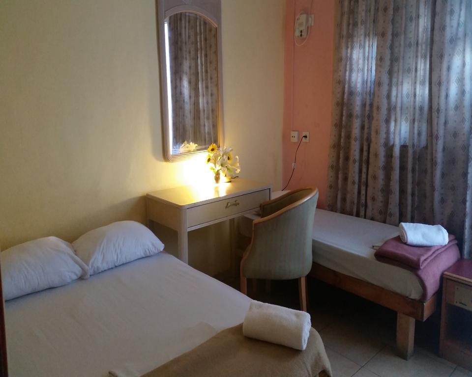 Sky Hostel Tel Aviv Eksteriør billede