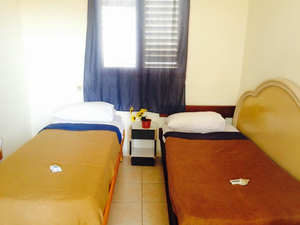 Sky Hostel Tel Aviv Eksteriør billede