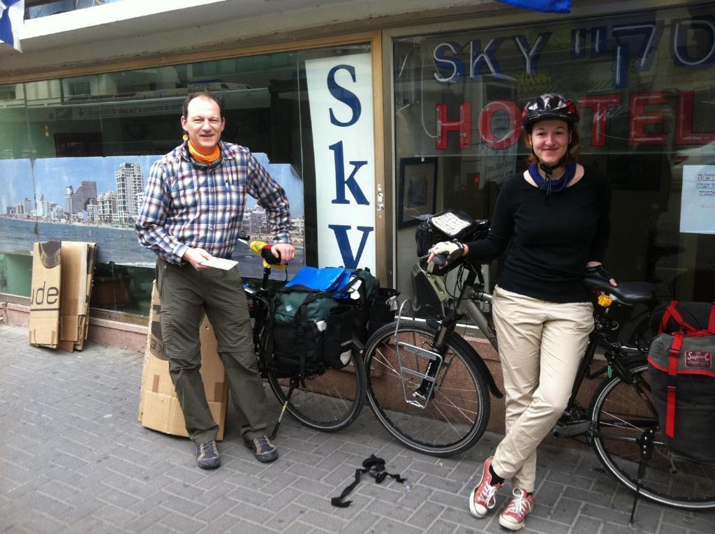 Sky Hostel Tel Aviv Eksteriør billede