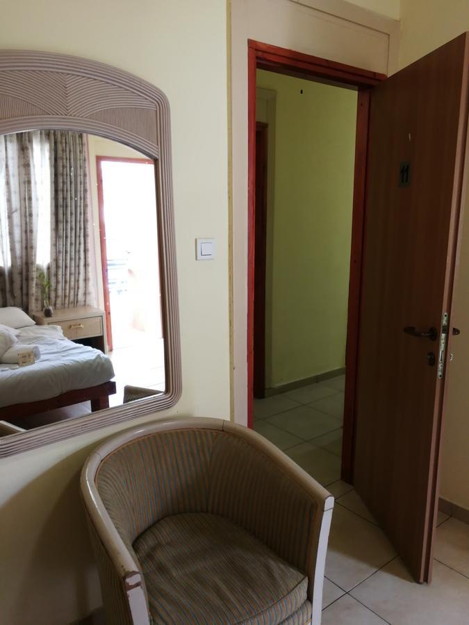 Sky Hostel Tel Aviv Eksteriør billede