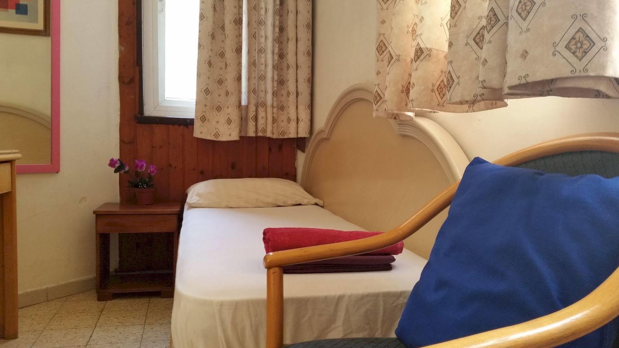 Sky Hostel Tel Aviv Eksteriør billede